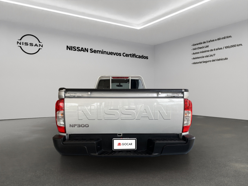 Nissan Comerciales NP300 2 pts. Pick-Up, Cab. Sencilla, TM6, a/ac. 2024